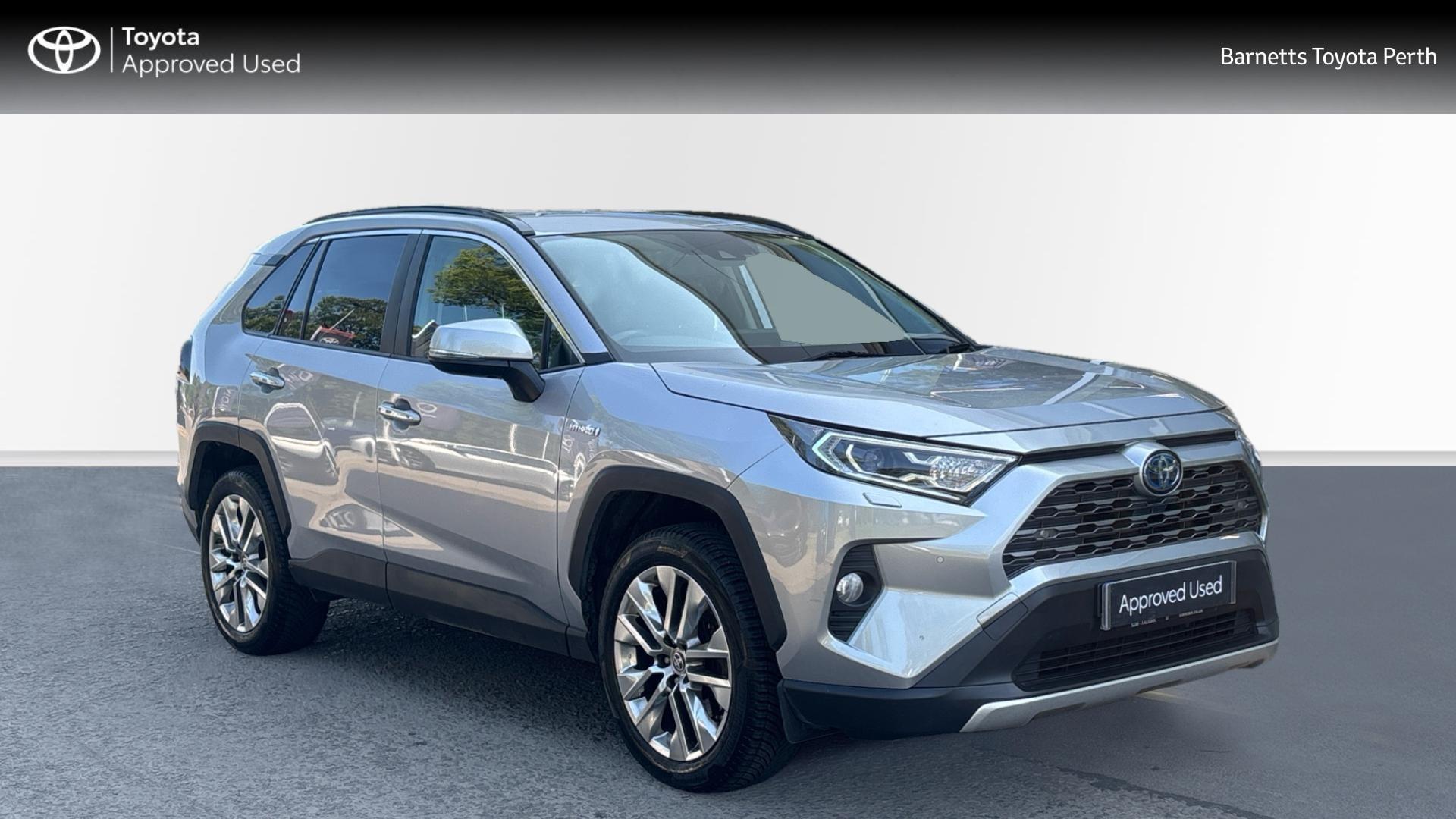 Main listing image - Toyota RAV4