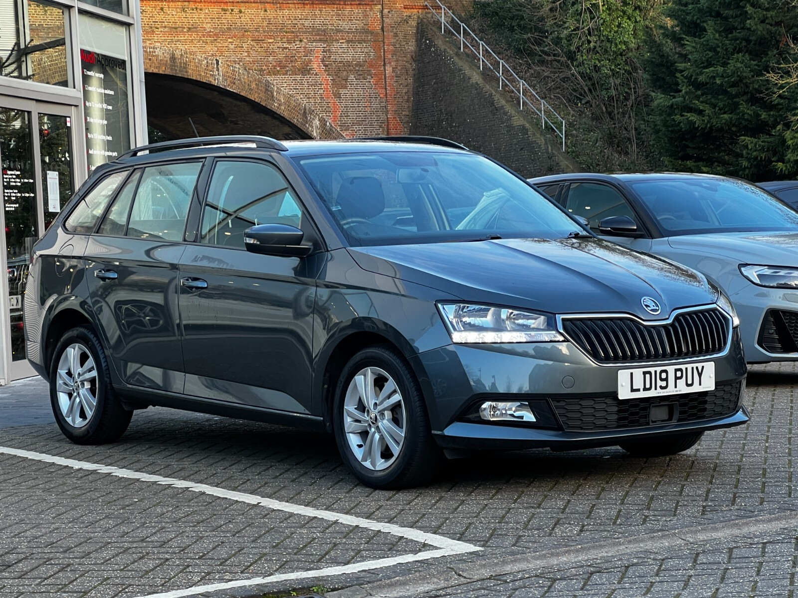 Main listing image - Skoda Fabia Estate