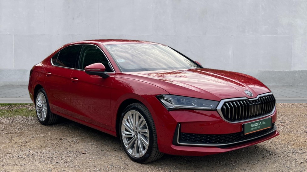 Main listing image - Skoda Superb