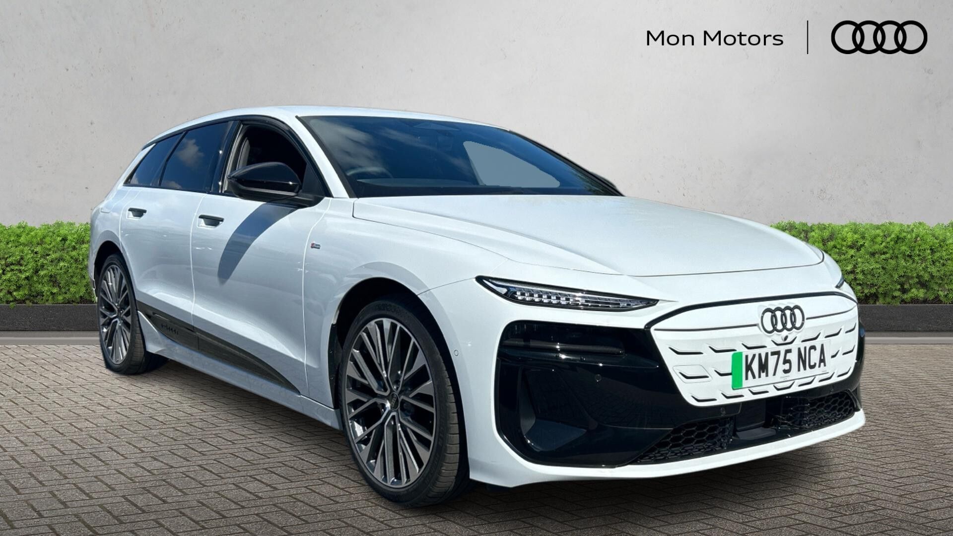 Main listing image - Audi A6