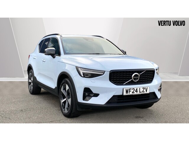 Main listing image - Volvo XC40