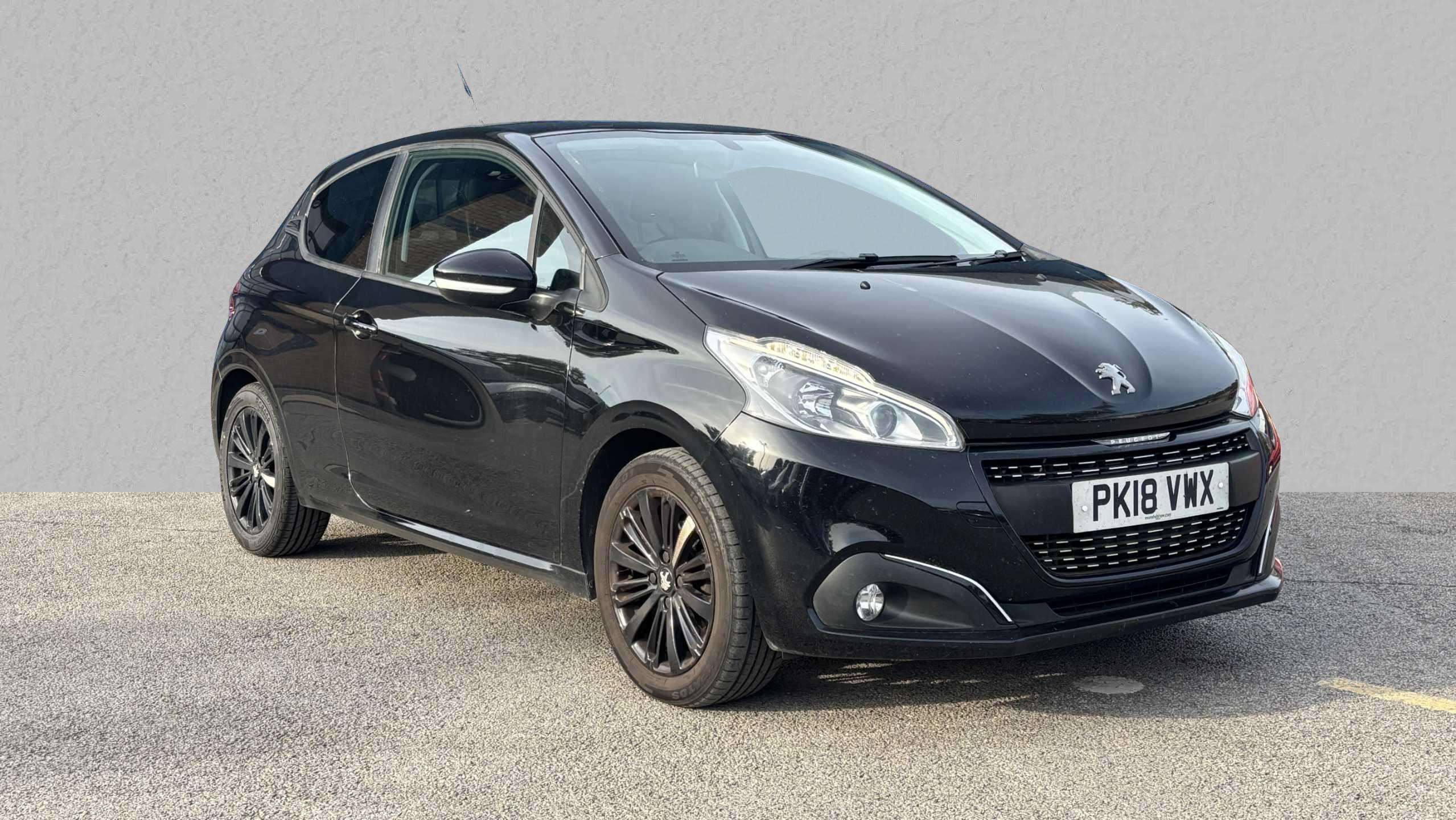 Main listing image - Peugeot 208