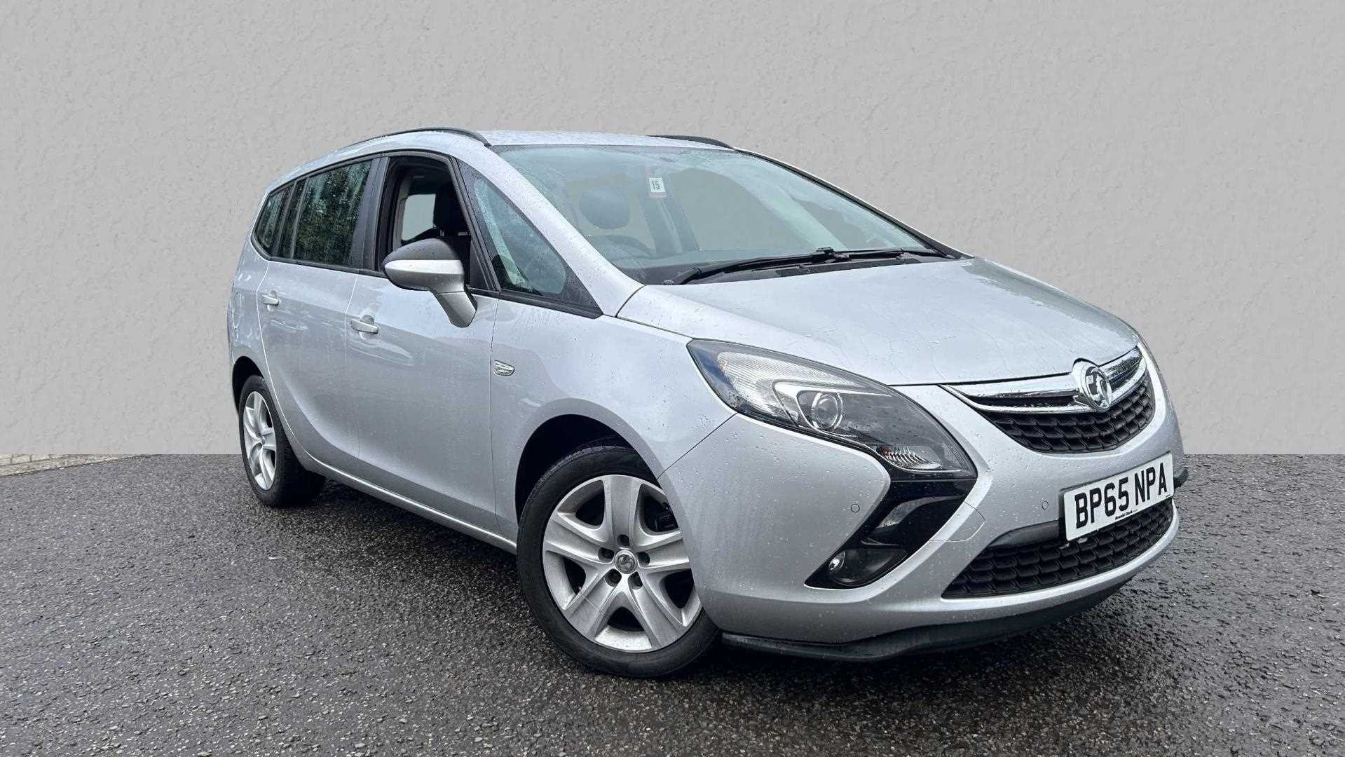 Main listing image - Vauxhall Zafira