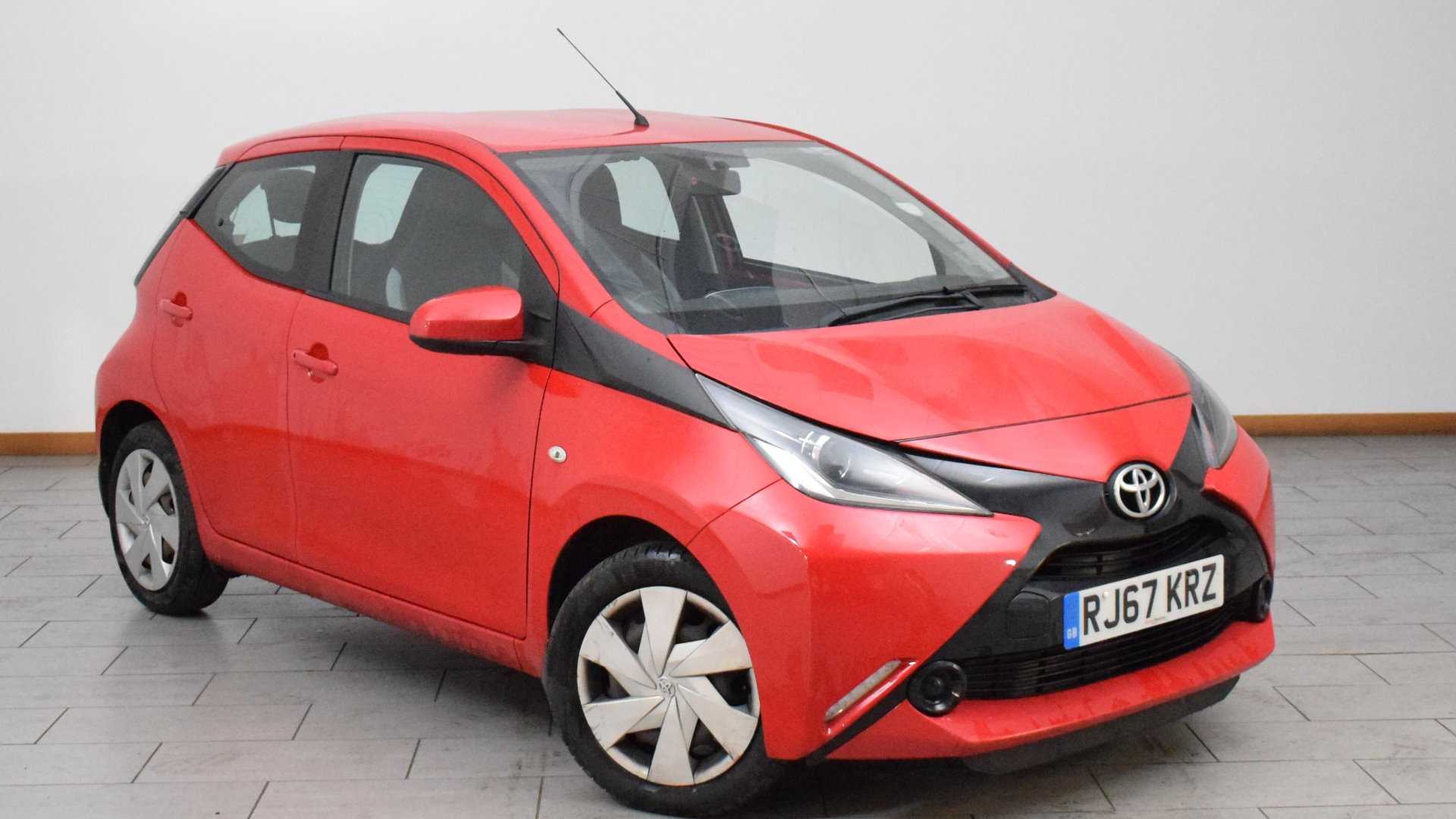 Main listing image - Toyota Aygo