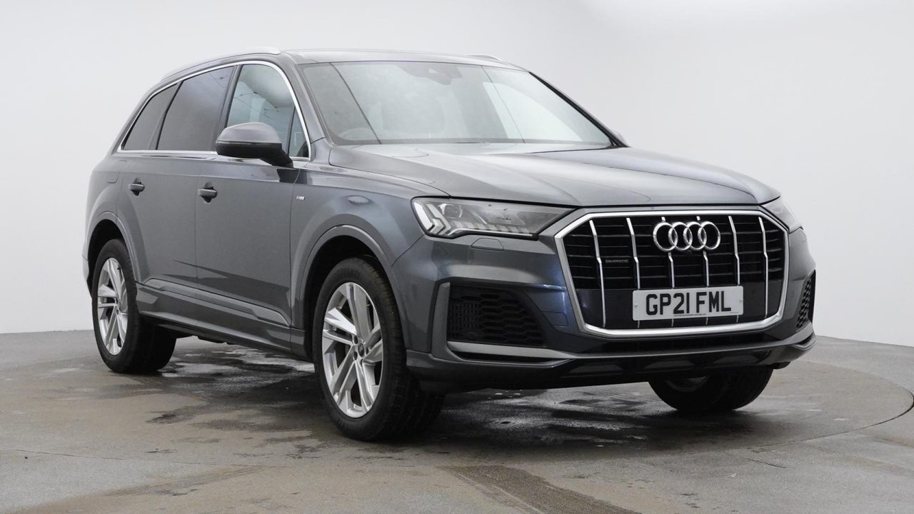 Main listing image - Audi Q7