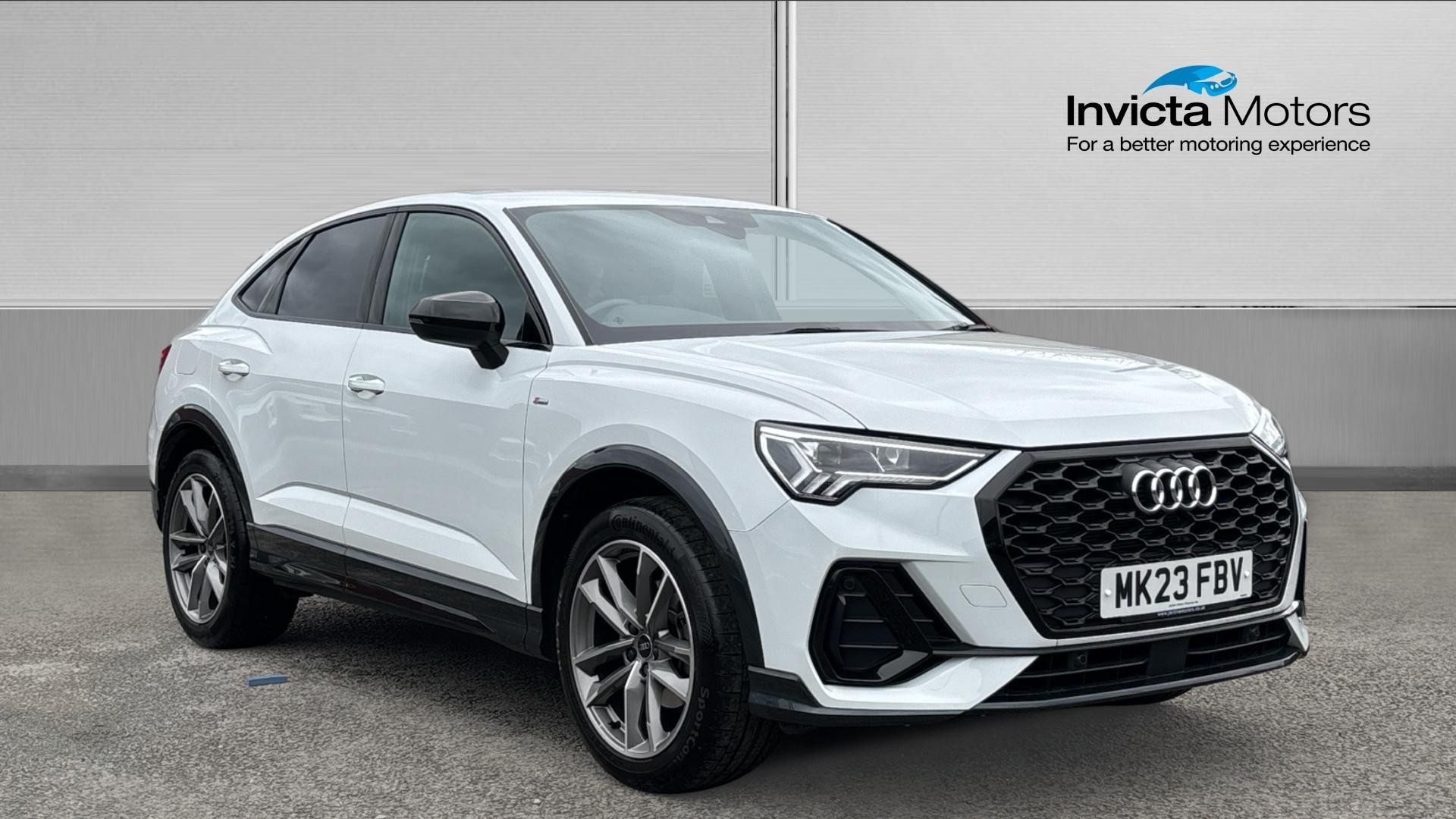 Main listing image - Audi Q3