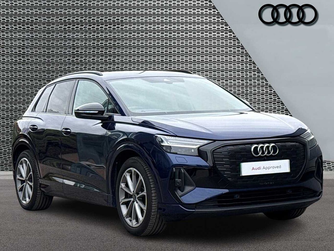 Main listing image - Audi Q4
