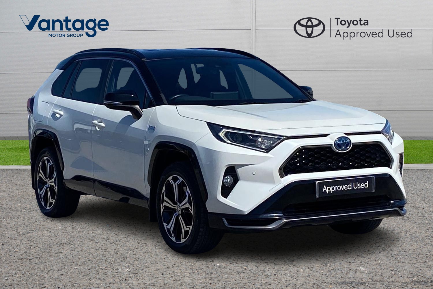 Main listing image - Toyota RAV4