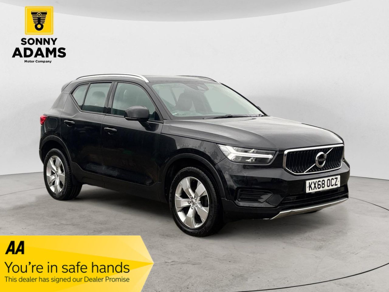 Main listing image - Volvo XC40