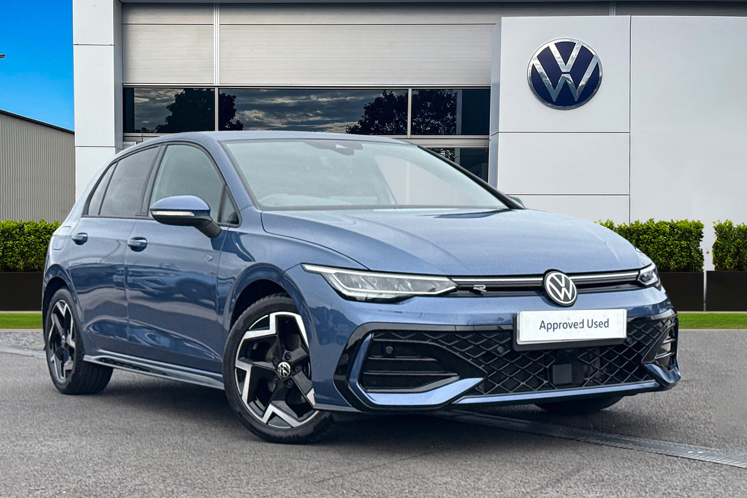 Main listing image - Volkswagen Golf