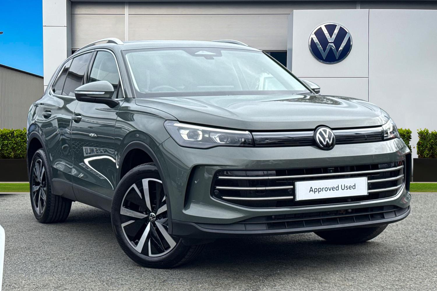 Main listing image - Volkswagen Tiguan
