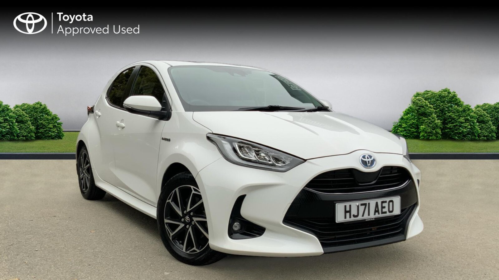 Main listing image - Toyota Yaris