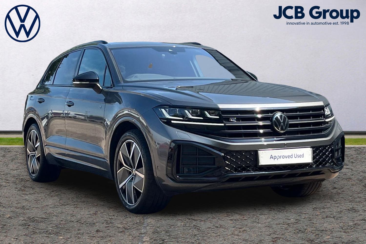 Main listing image - Volkswagen Touareg