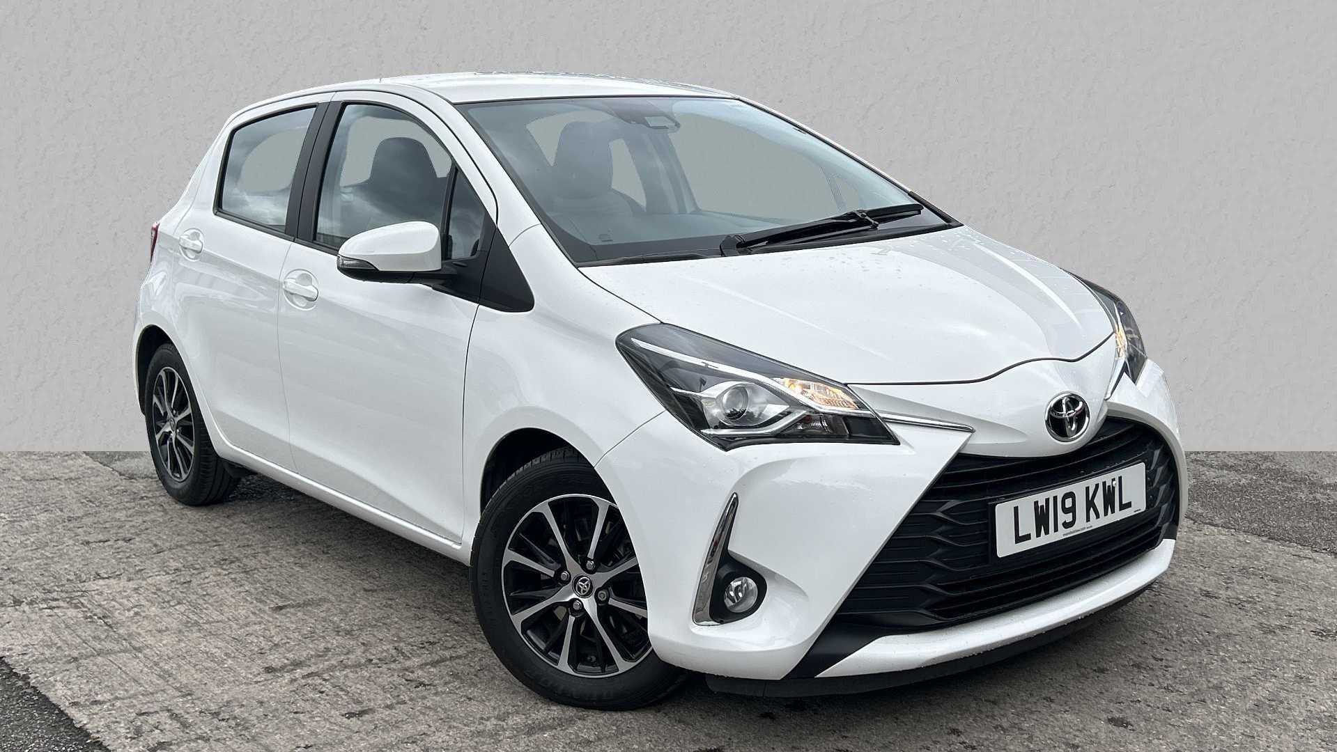 Main listing image - Toyota Yaris