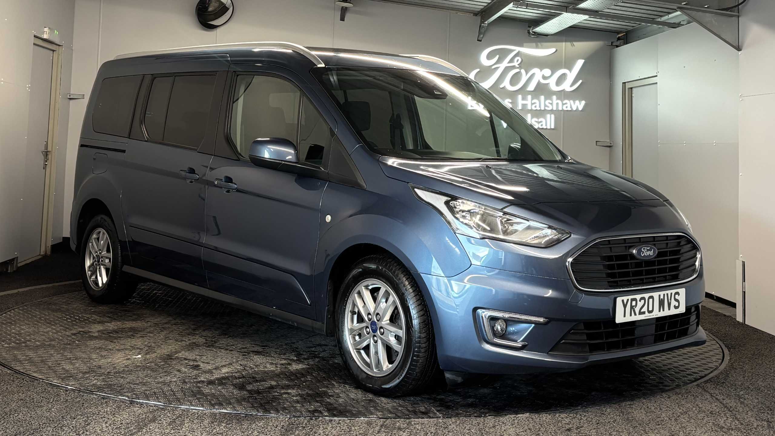 Main listing image - Ford Grand Tourneo Connect