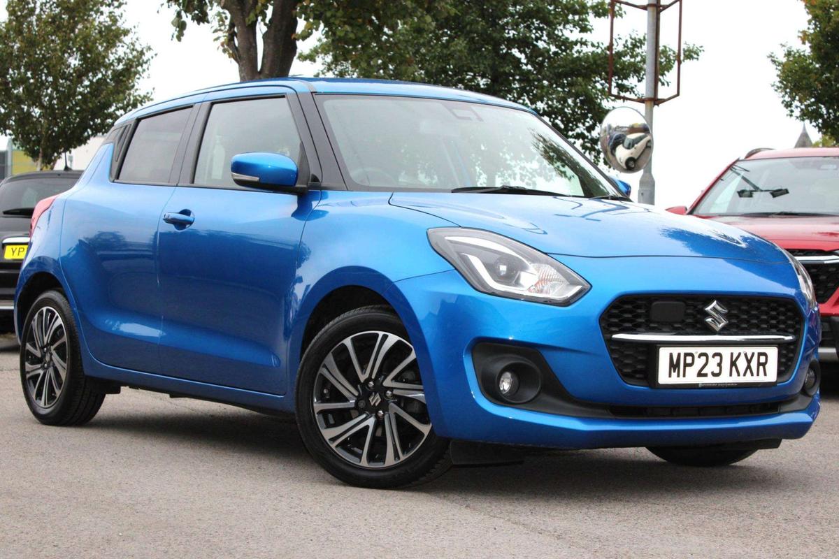 Main listing image - Suzuki Swift