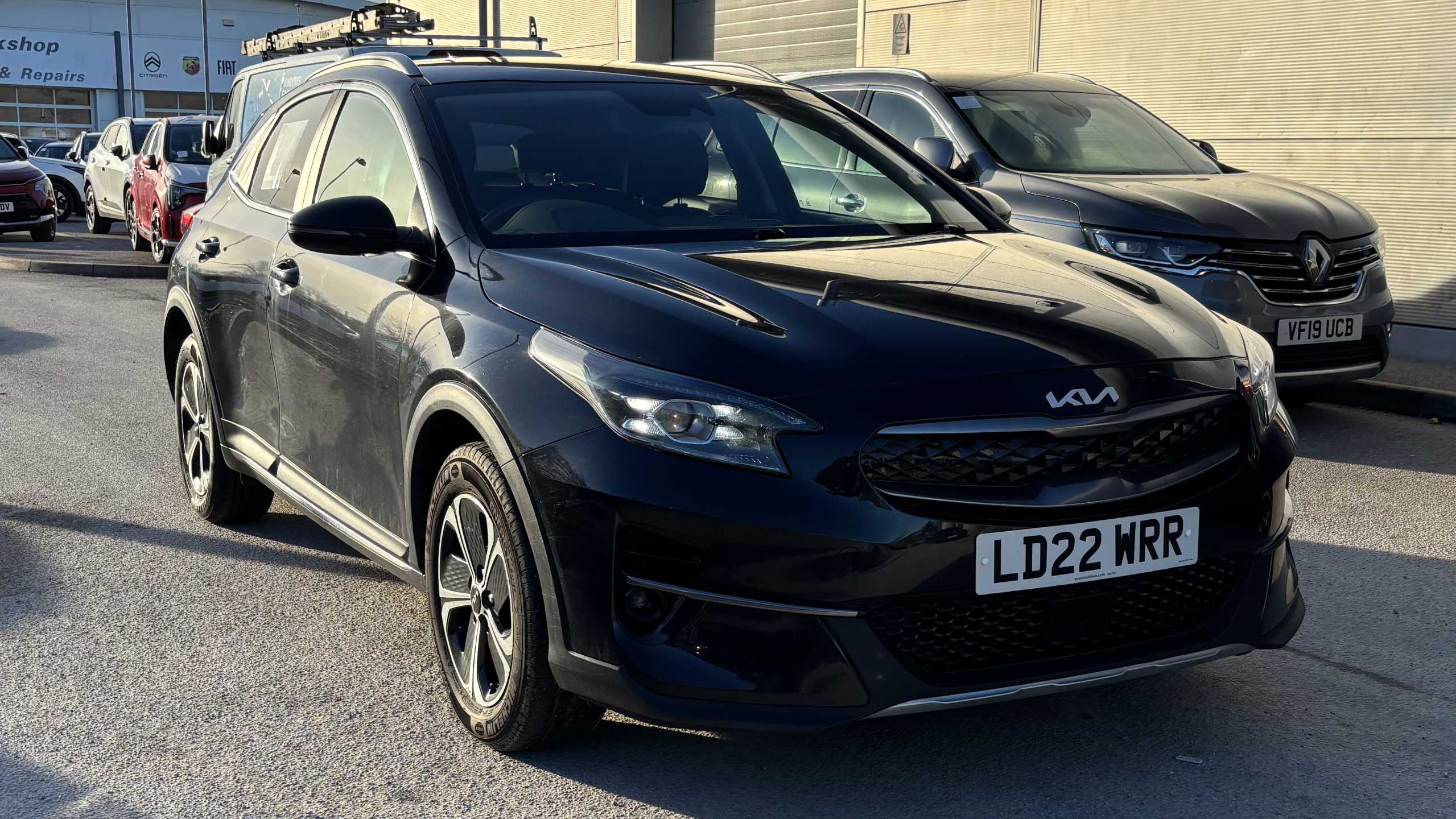 Main listing image - Kia XCeed