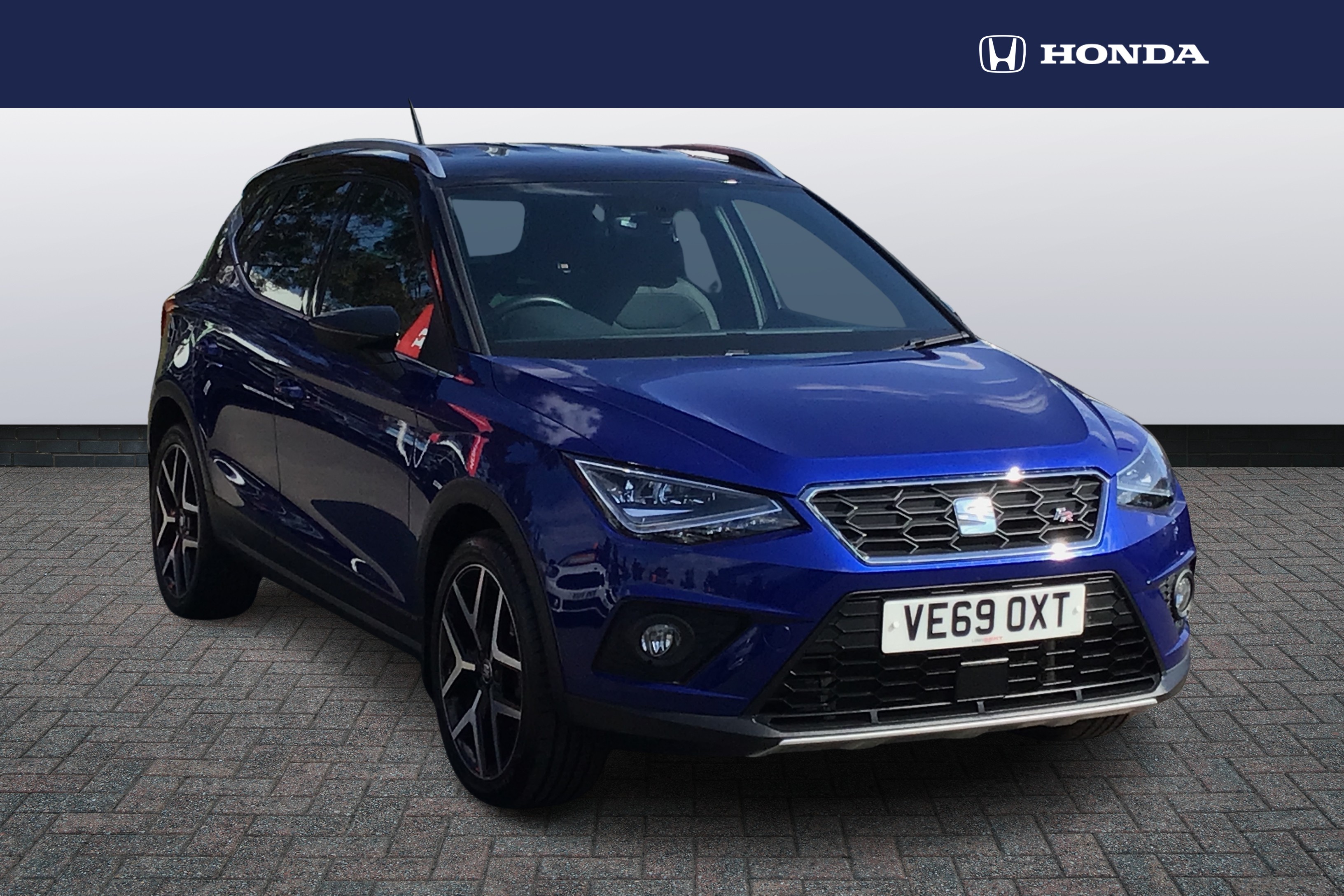 Main listing image - SEAT Arona