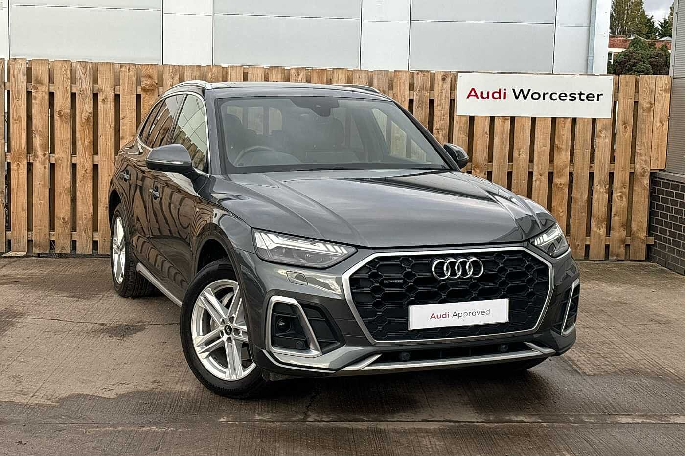 Main listing image - Audi Q5