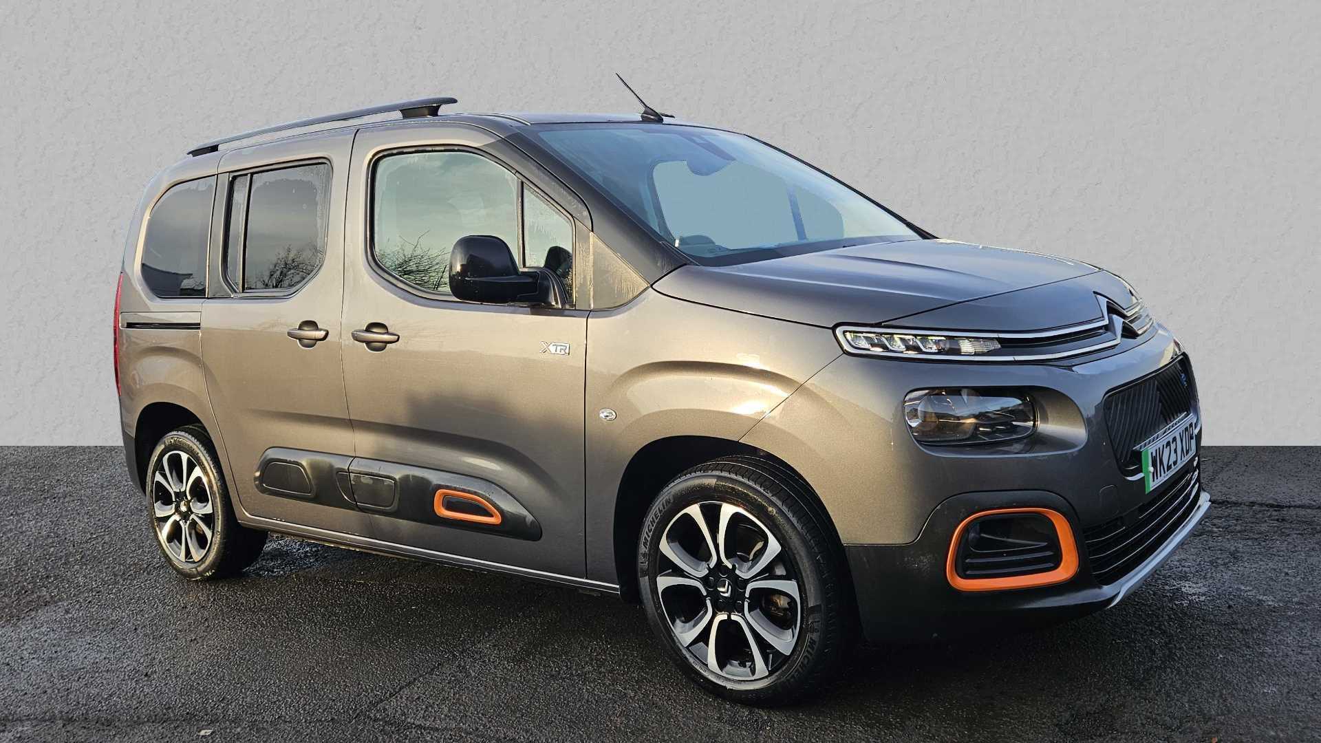 Main listing image - Citroen e-Berlingo