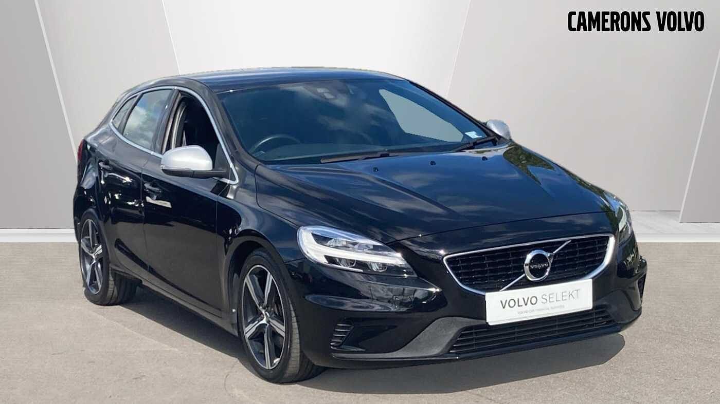 Main listing image - Volvo V40