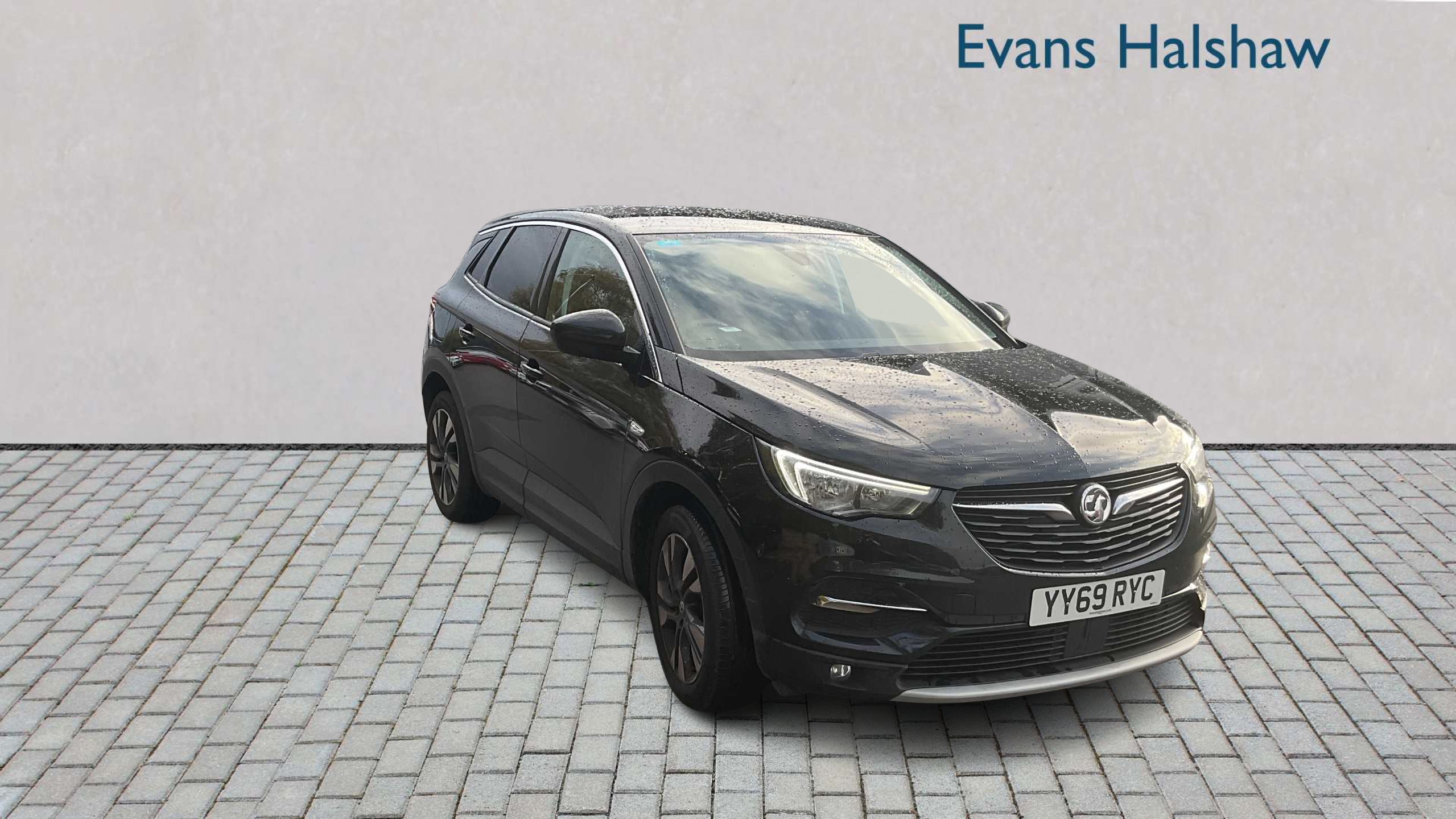 Main listing image - Vauxhall Grandland X