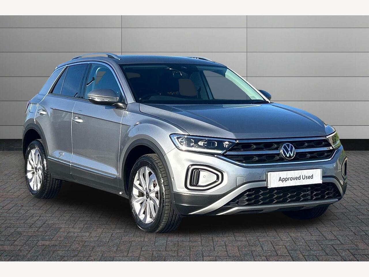 Main listing image - Volkswagen T-Roc