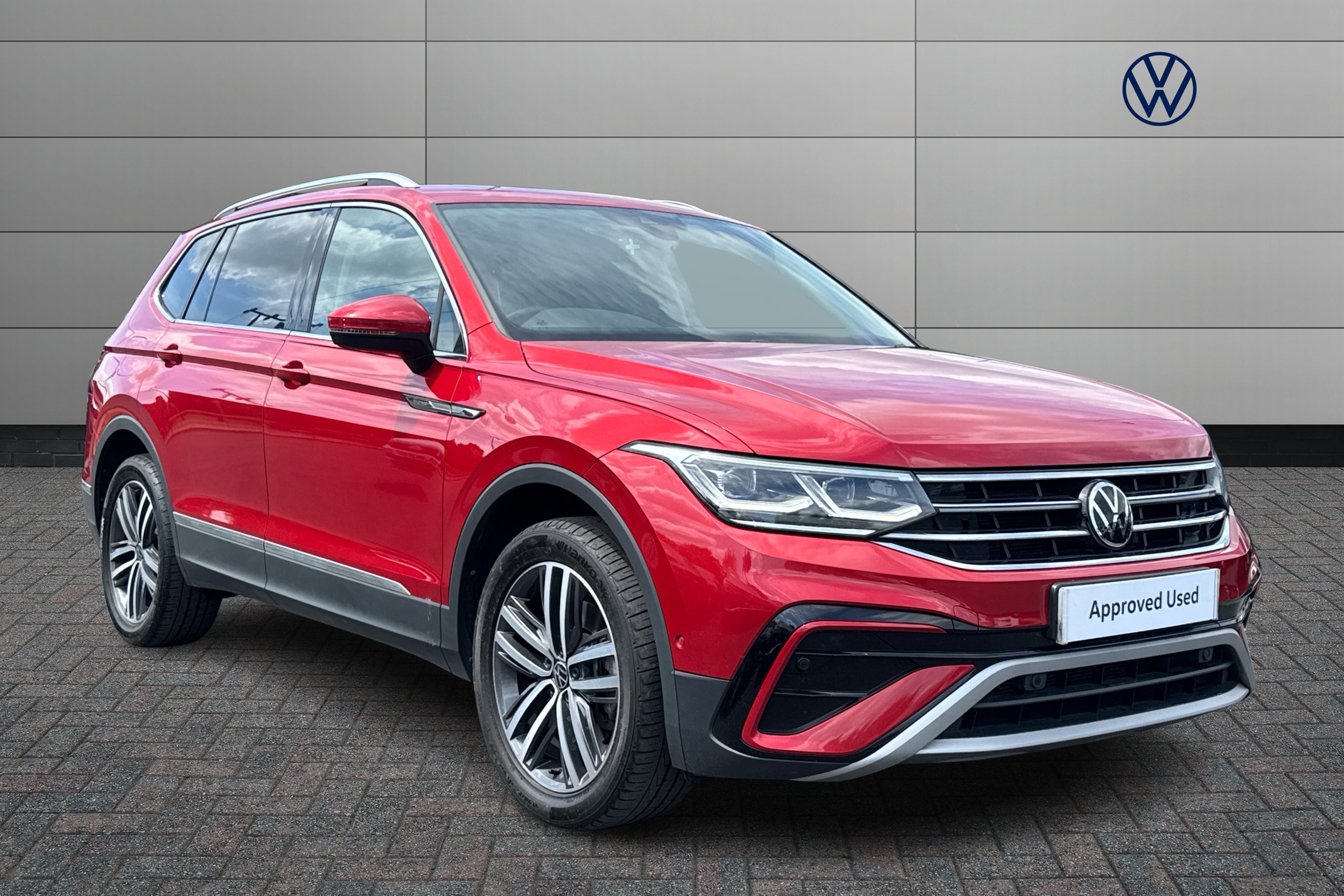Main listing image - Volkswagen Tiguan Allspace