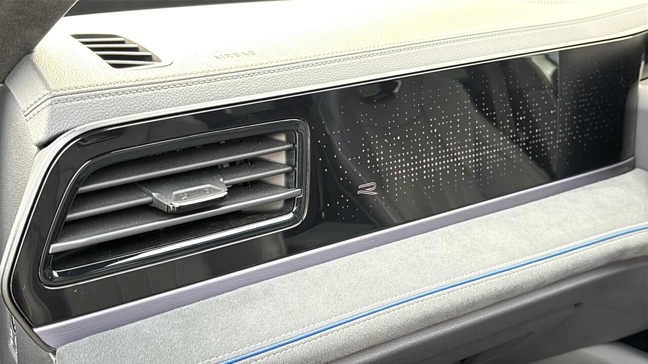 Main listing image - Volkswagen Passat