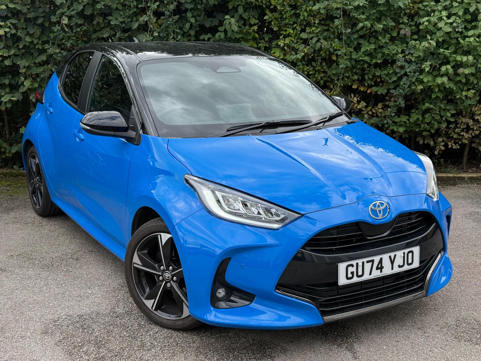 Main listing image - Toyota Yaris