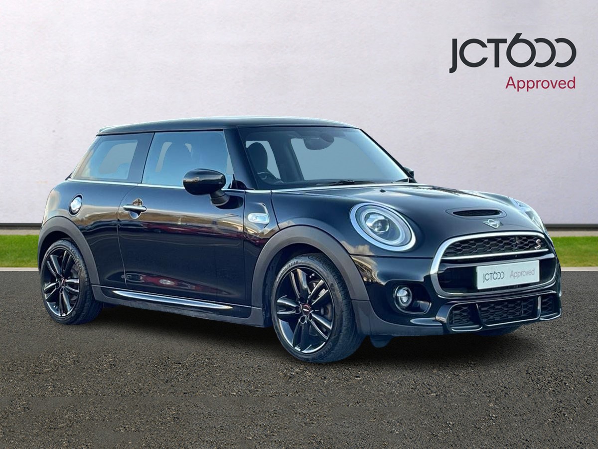Main listing image - MINI Hatchback