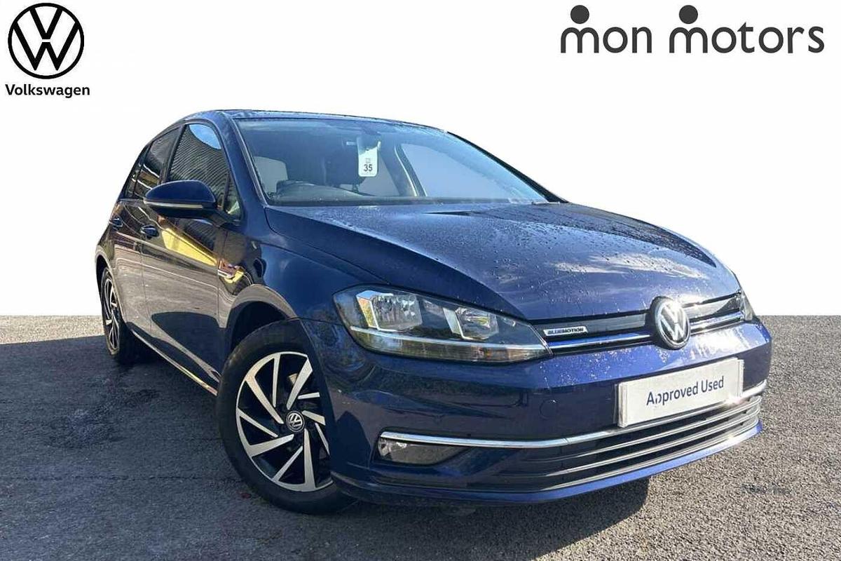 Main listing image - Volkswagen Golf