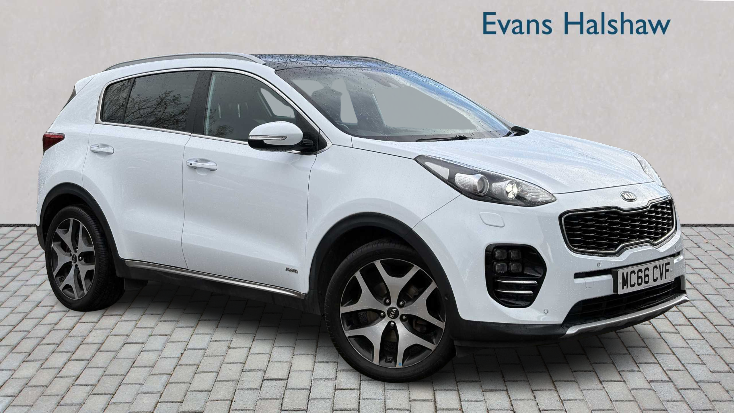Main listing image - Kia Sportage