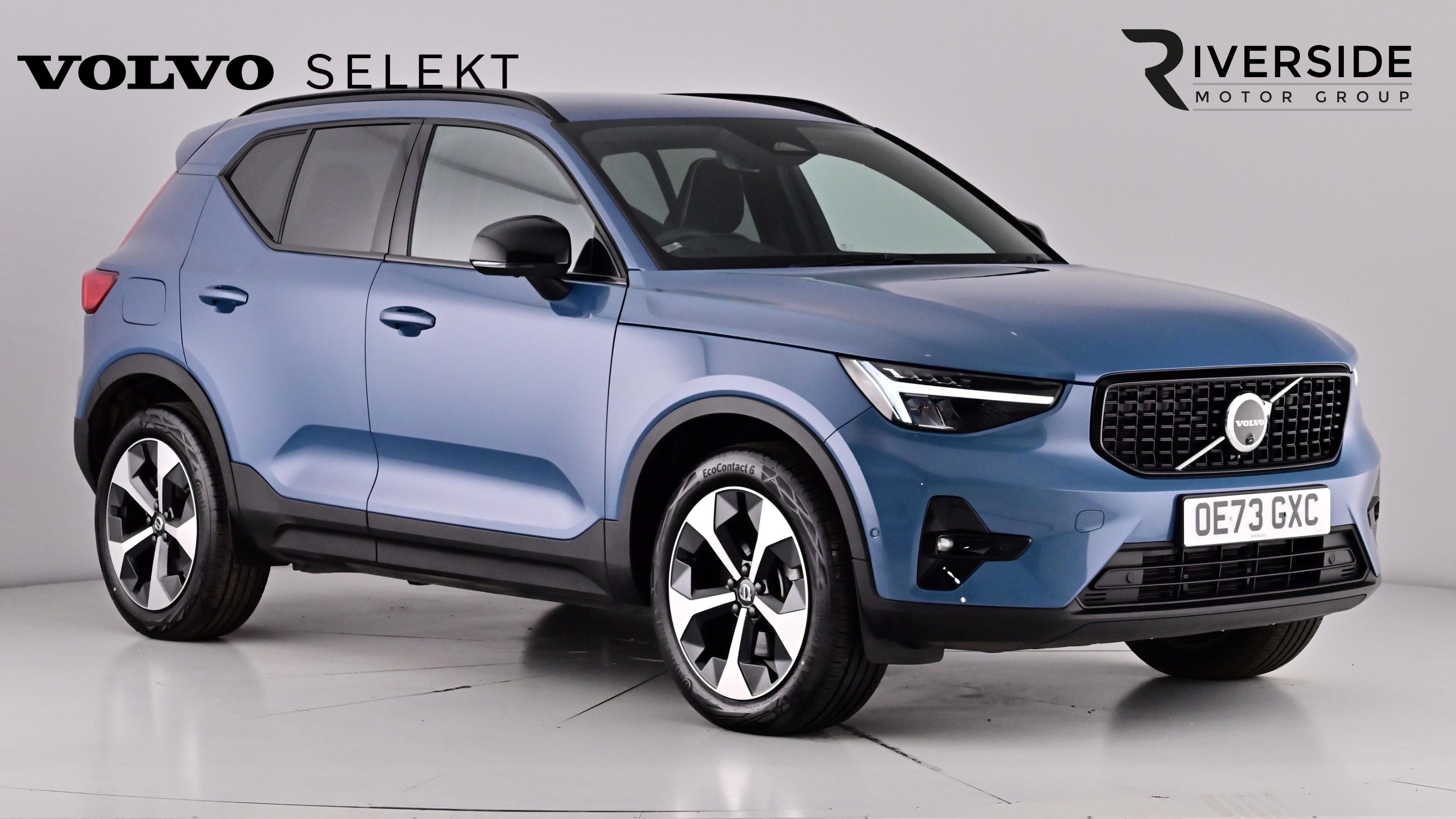 Main listing image - Volvo XC40