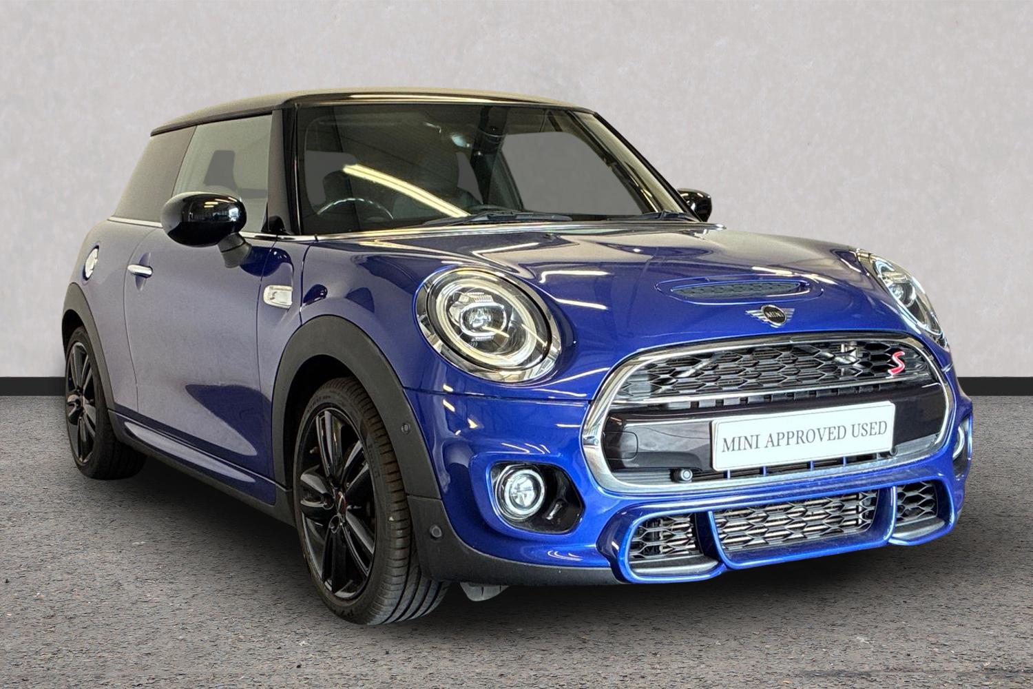 Main listing image - MINI Hatchback