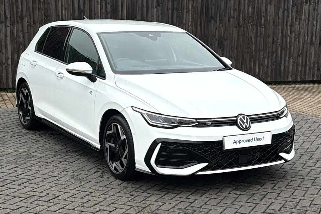 Main listing image - Volkswagen Golf