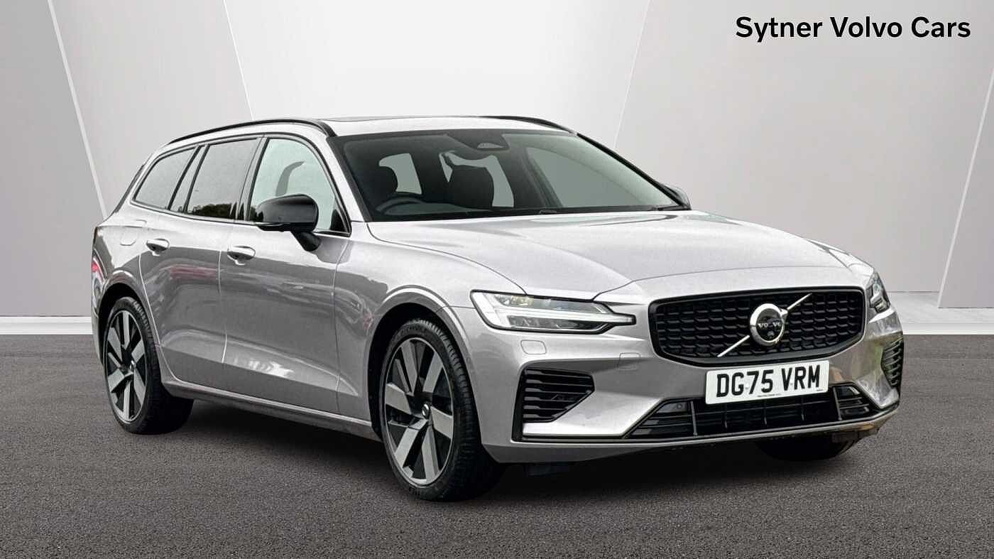 Main listing image - Volvo V60