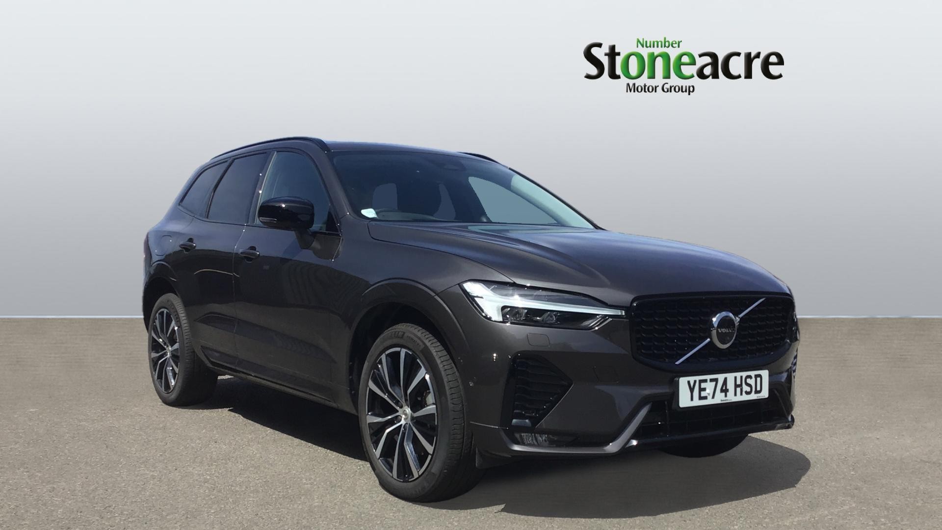 Main listing image - Volvo XC60