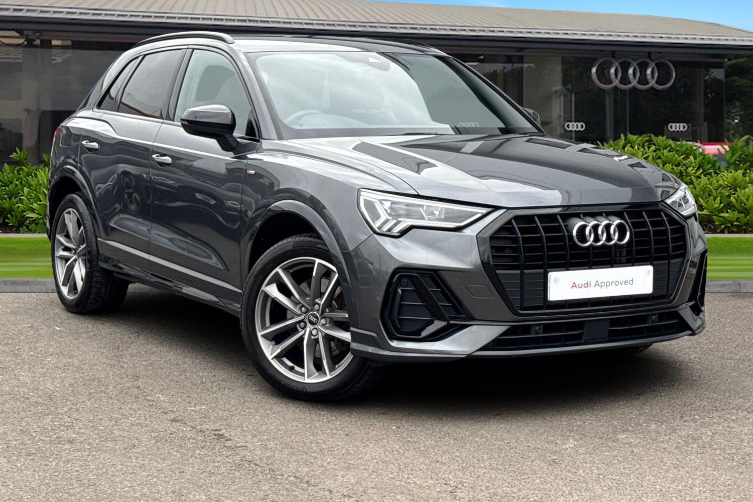 Main listing image - Audi Q3