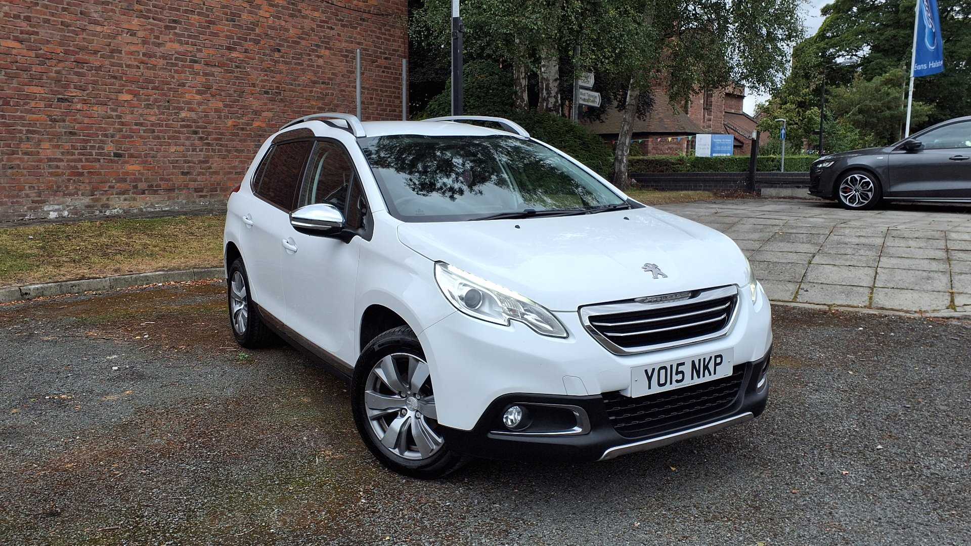 Main listing image - Peugeot 2008