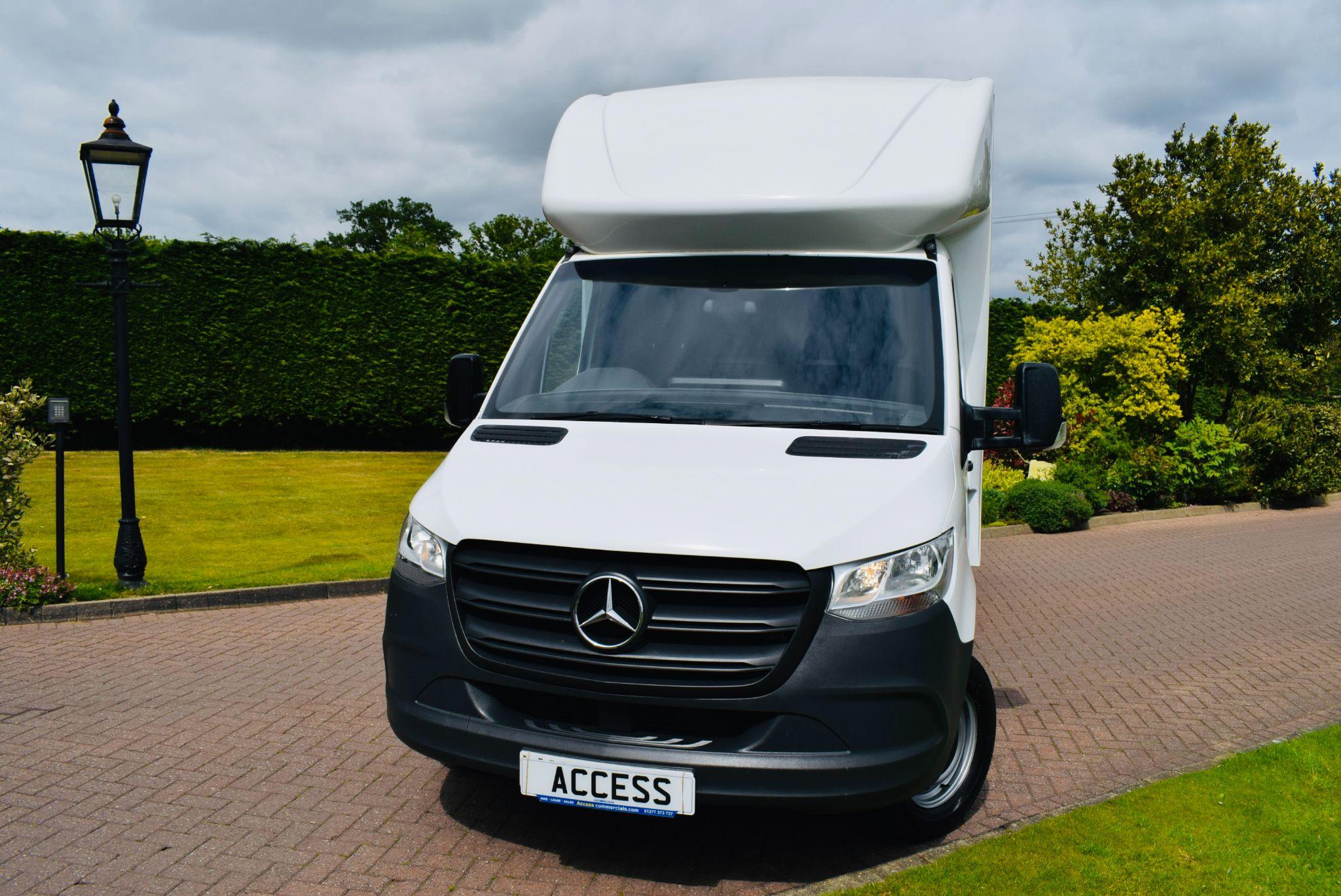 Main listing image - Mercedes-Benz Sprinter
