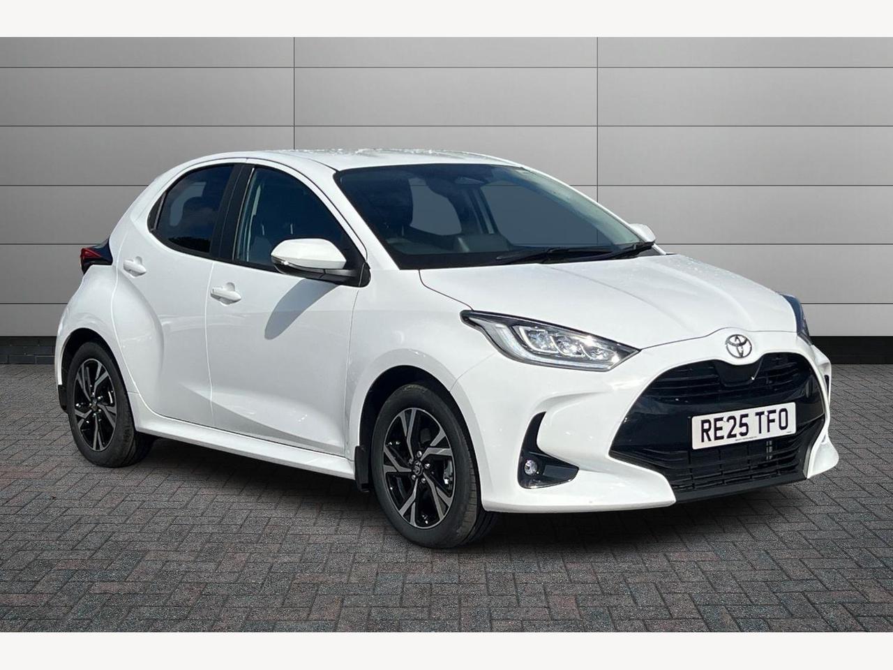 Main listing image - Toyota Yaris
