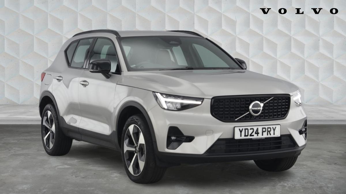 Main listing image - Volvo XC40