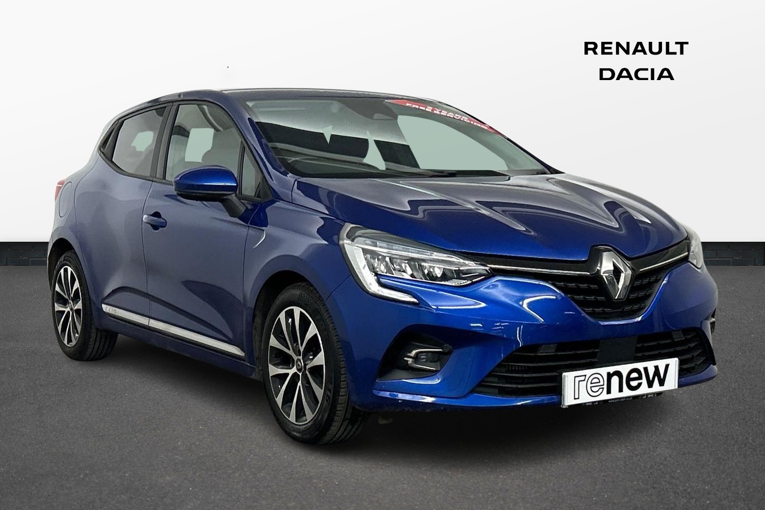 Main listing image - Renault Clio