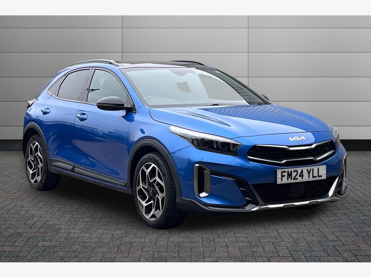 Main listing image - Kia XCeed