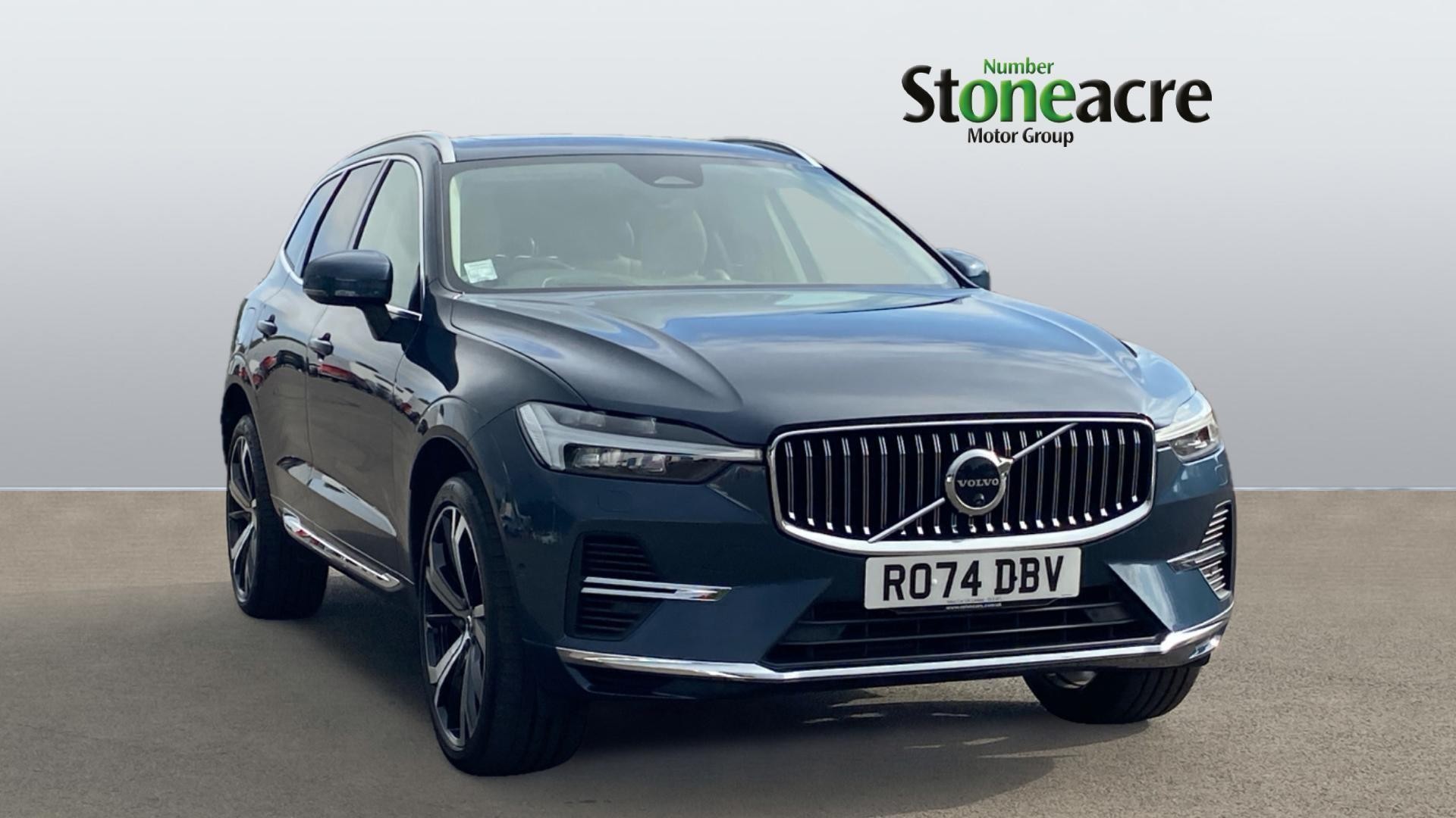 Main listing image - Volvo XC60