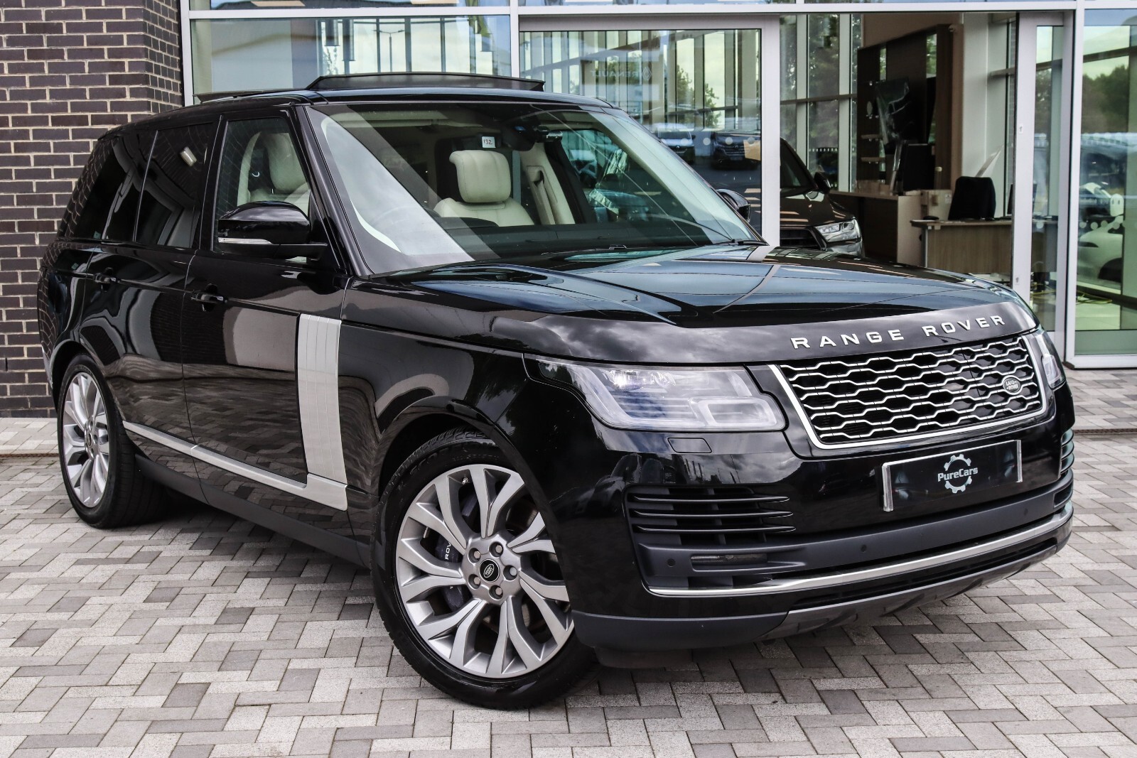 Main listing image - Land Rover Range Rover