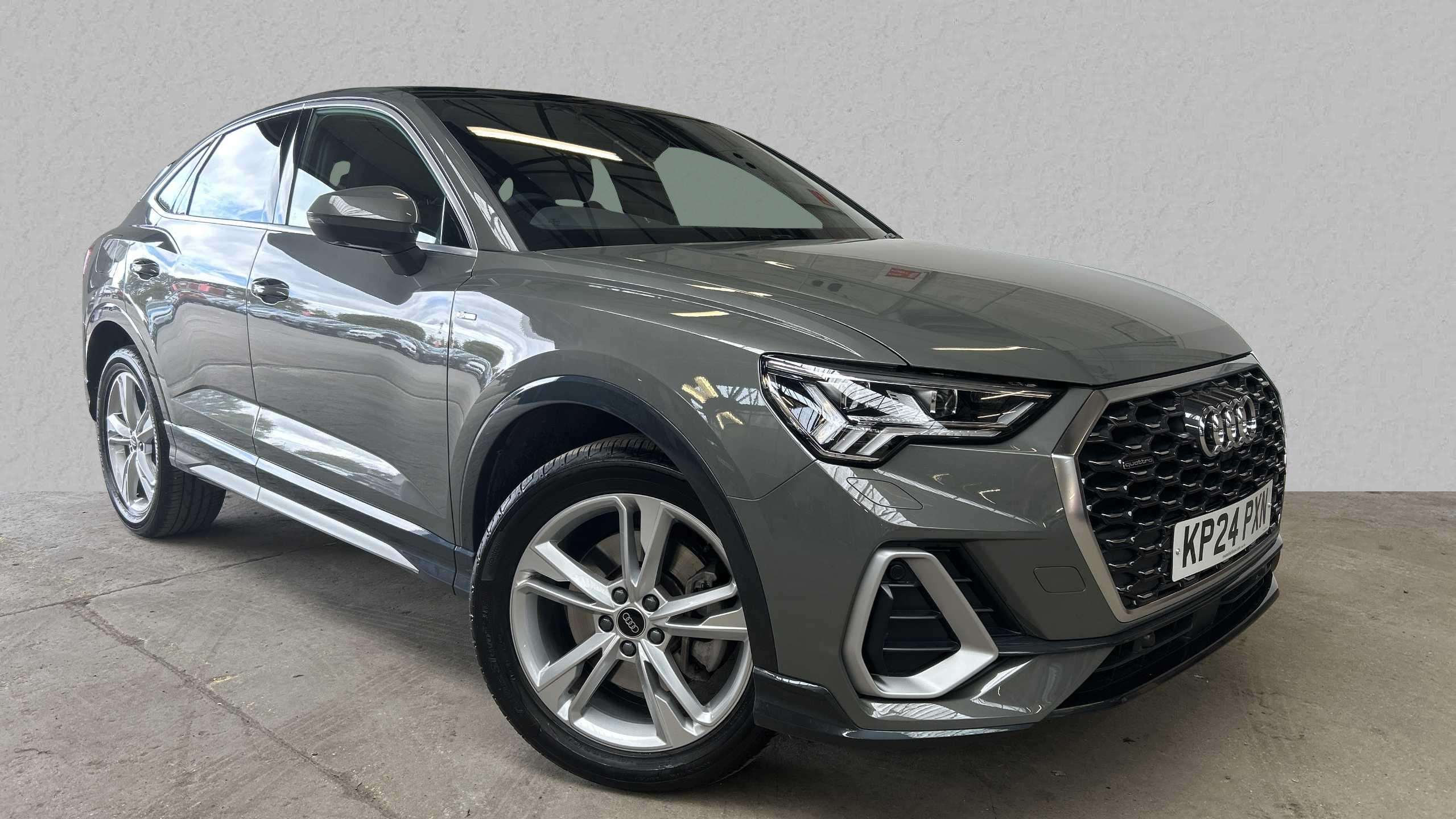 Main listing image - Audi Q3