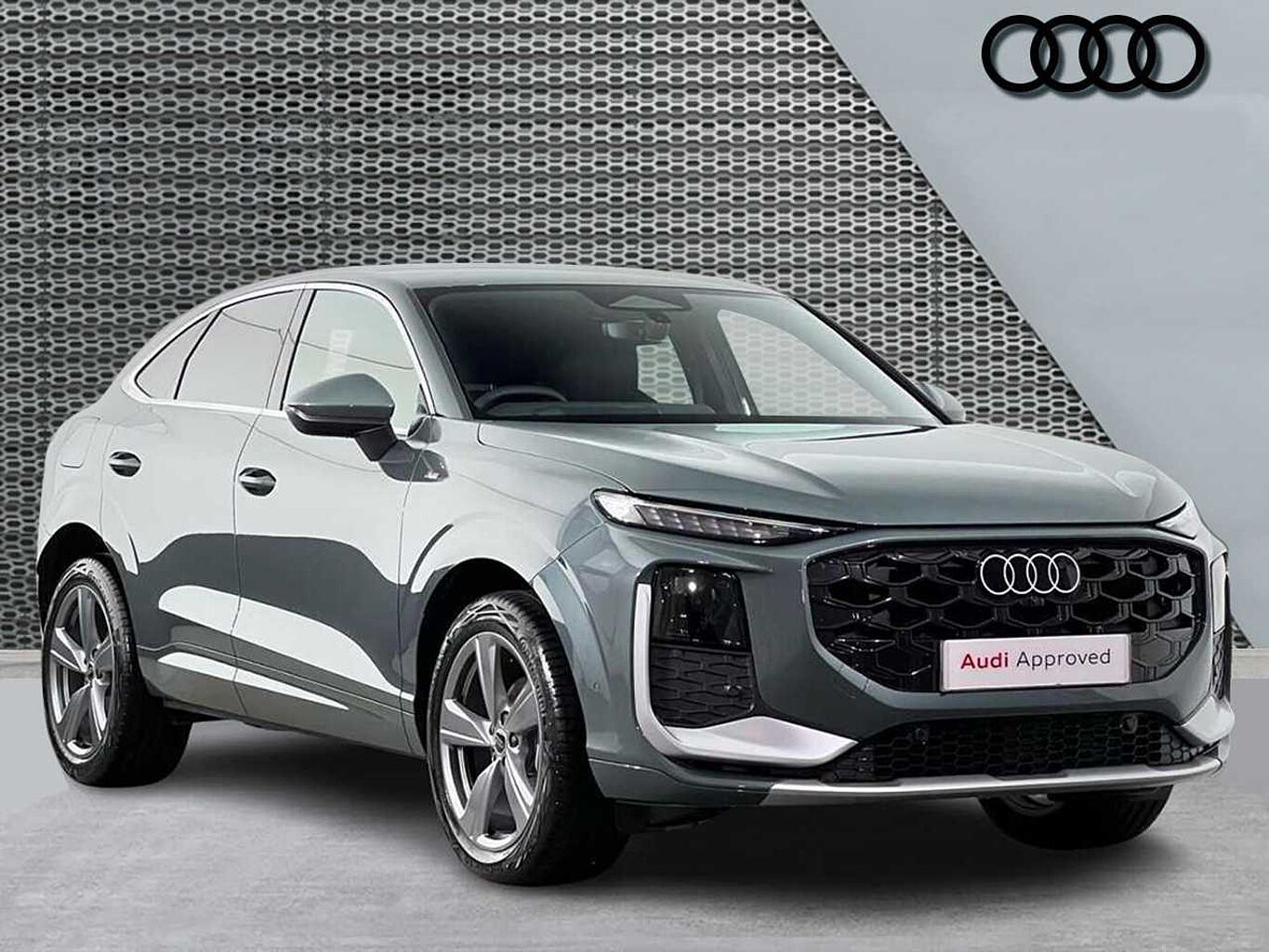 Main listing image - Audi Q3
