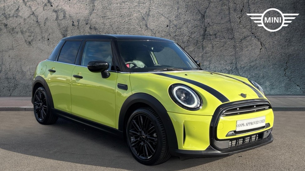 Main listing image - MINI Hatchback 5dr